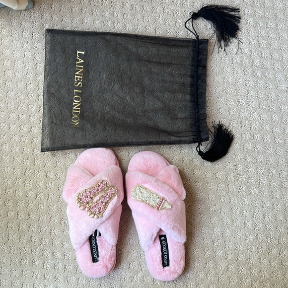 Laines London Shoes - Laines London slippers with baby girl brooches, size medium - new!